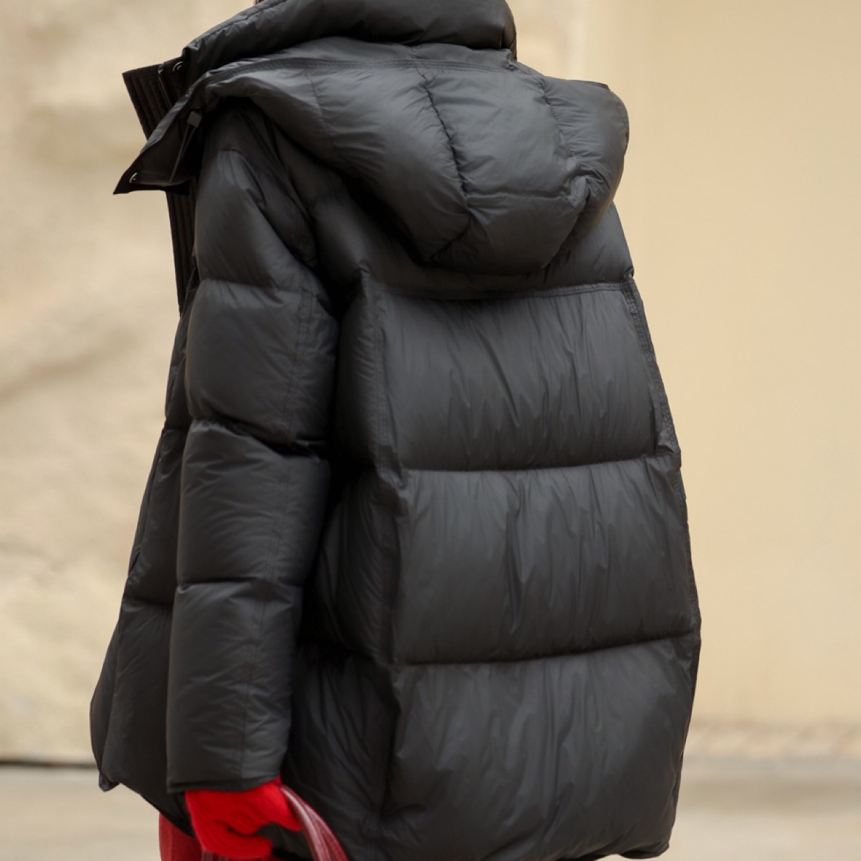 ［爱衣橱女装］女士冬季白鸭绒加厚保暖中长款连帽羽绒服休闲立领