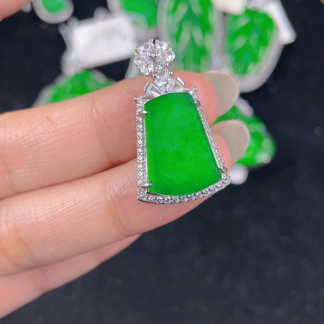 翡翠吊坠(不含链)银S925镶嵌