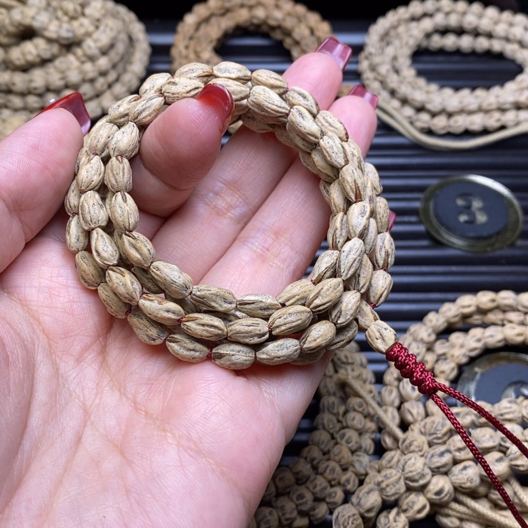 柏香籽/百香籽吊坠L****陳