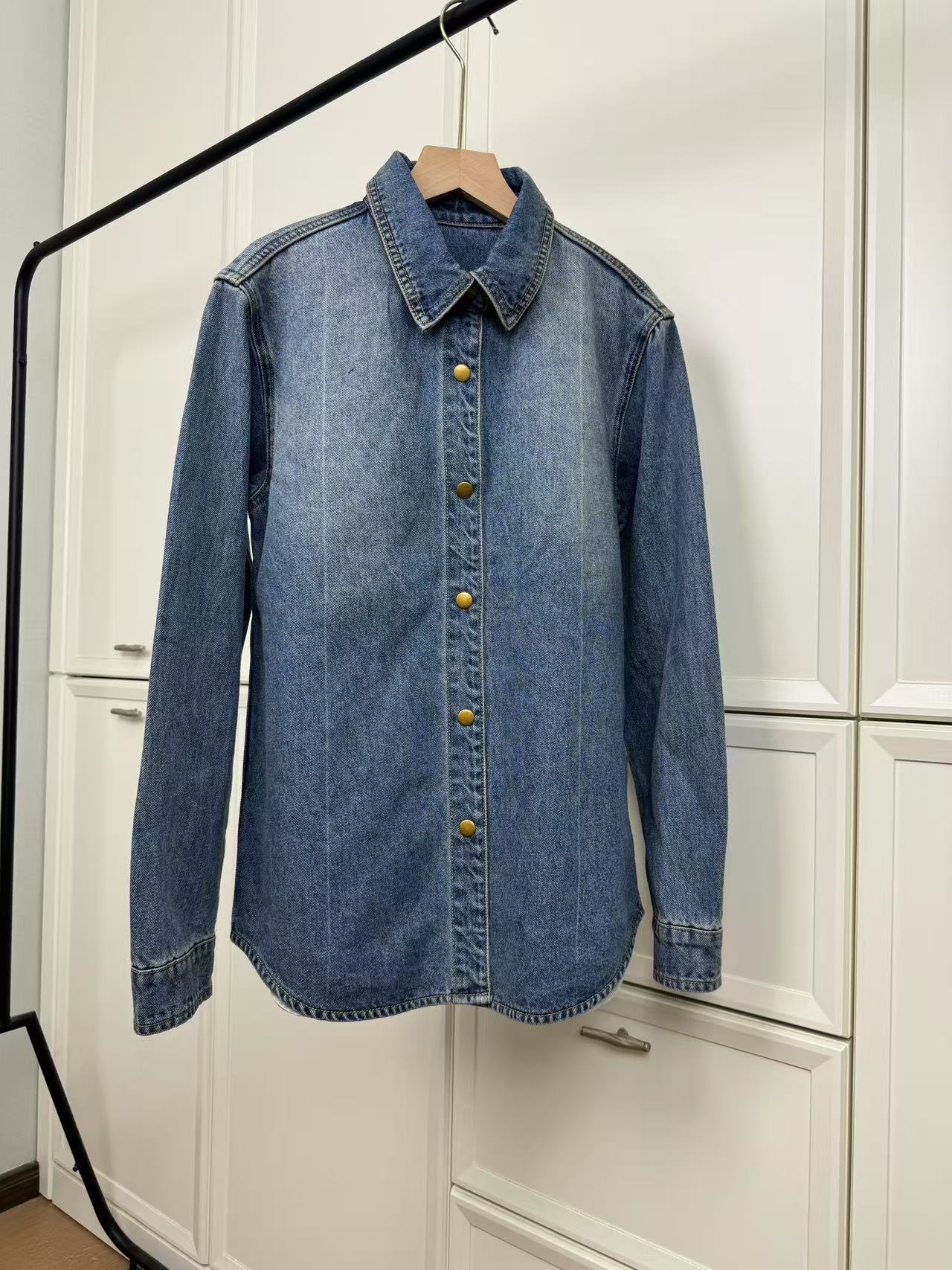 做旧水洗牛仔外套衬衣女