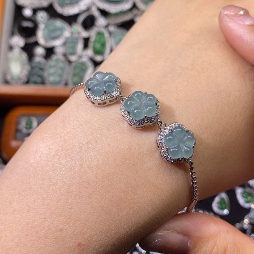 【闪购商品】翡翠颈饰未镶嵌天然