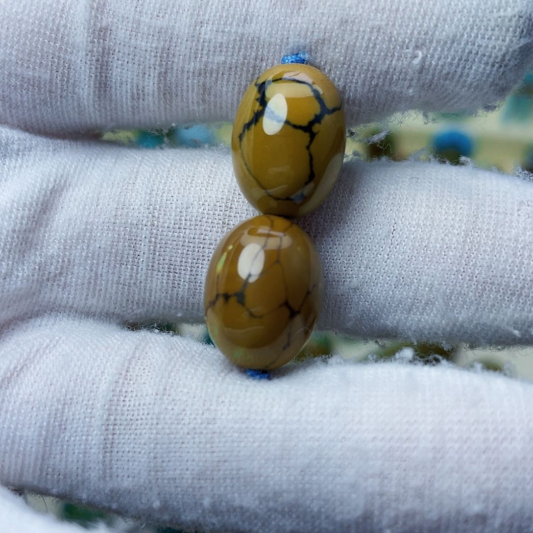 绿松石颈饰未镶嵌