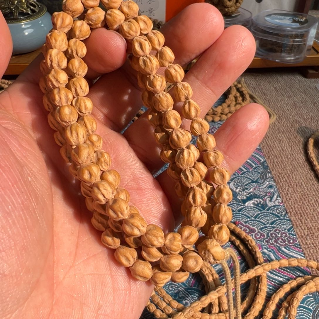 R***J柏香籽/百香籽吊坠