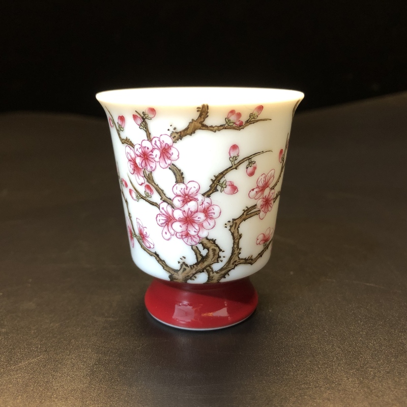12.27a/N100248/00960/红底粉彩梅花闻香杯/口径5.3/高6.1/50cc