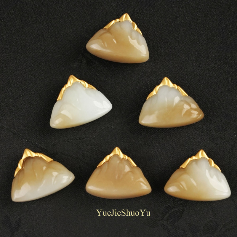 【日照金山】白玉 渐变糖色 18k金新中式吊坠赠链 多样性发一个