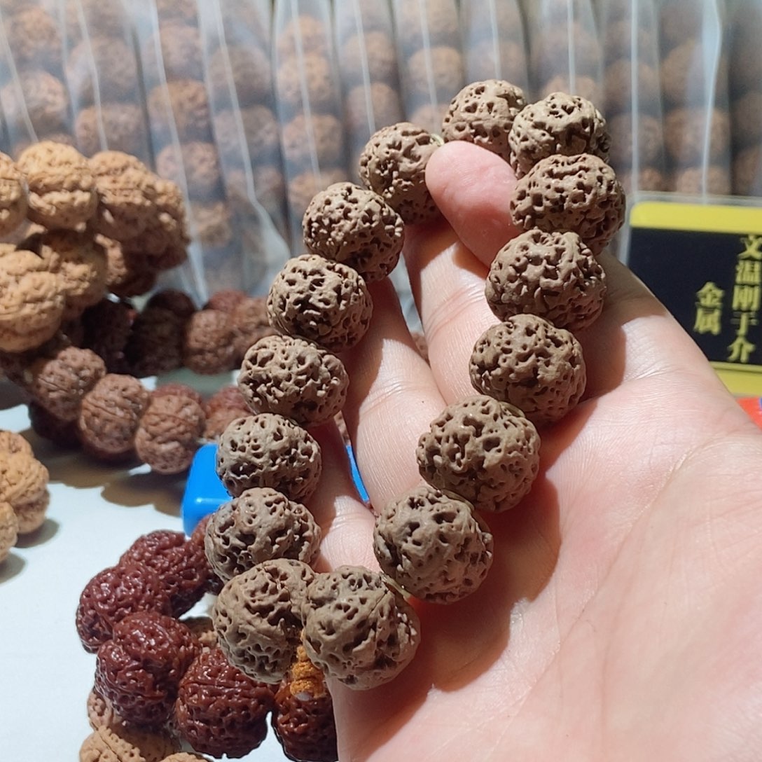 吊坠金刚菩提安娜蜂王20mm