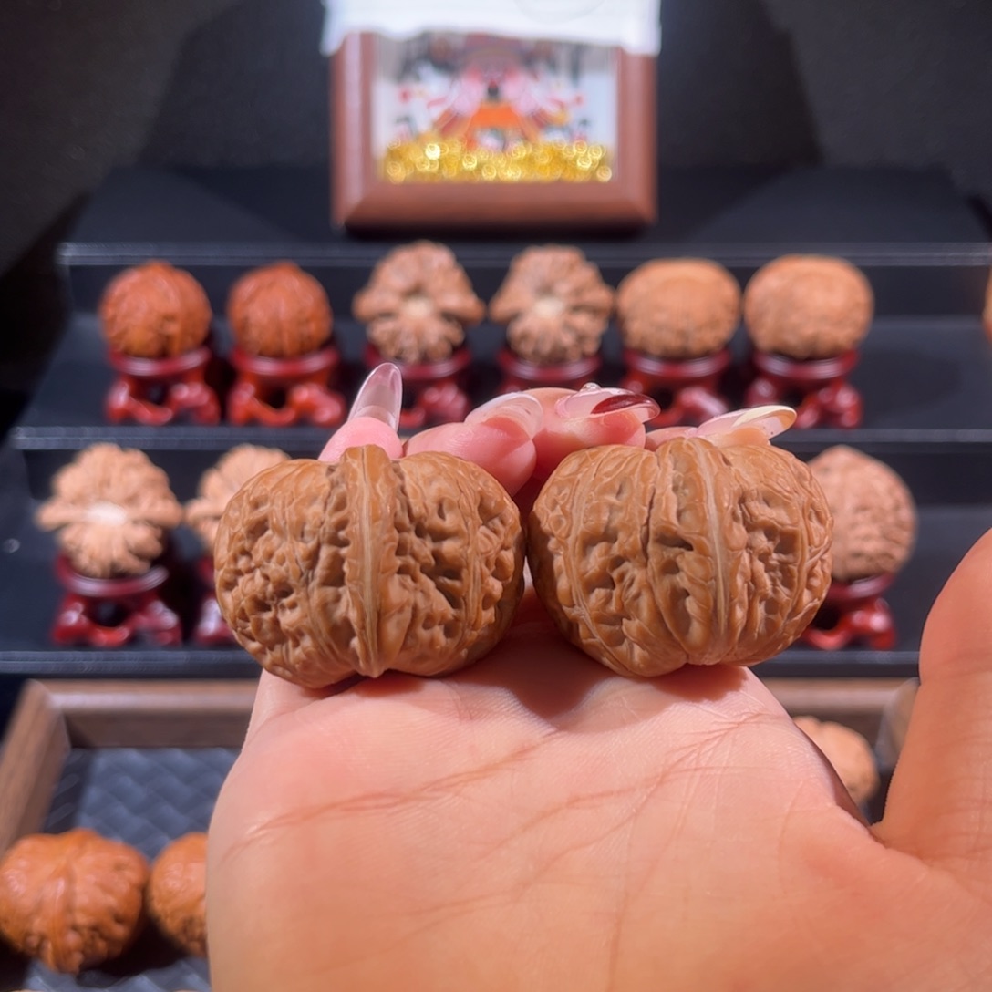 文玩核桃把件元宝40+