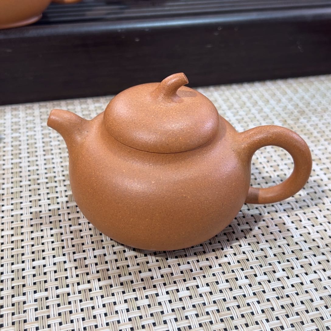 老黄段微瑕半手容量180