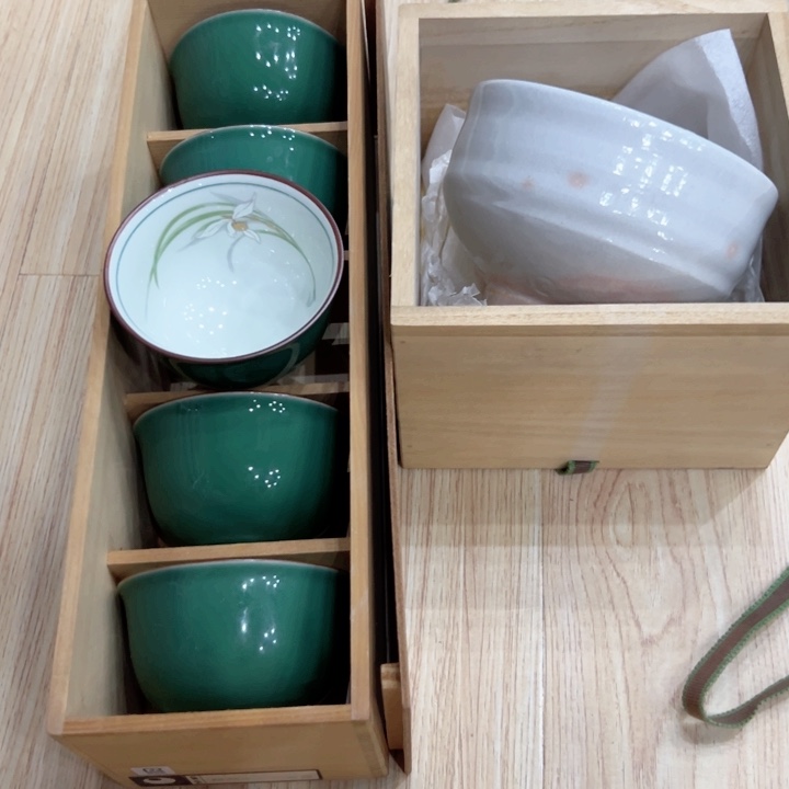 瓷片陶瓷制品生产加工和包装