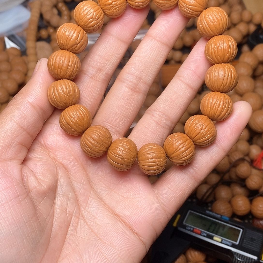 猴头核桃吊坠莫*绿土豪1.60尺寸