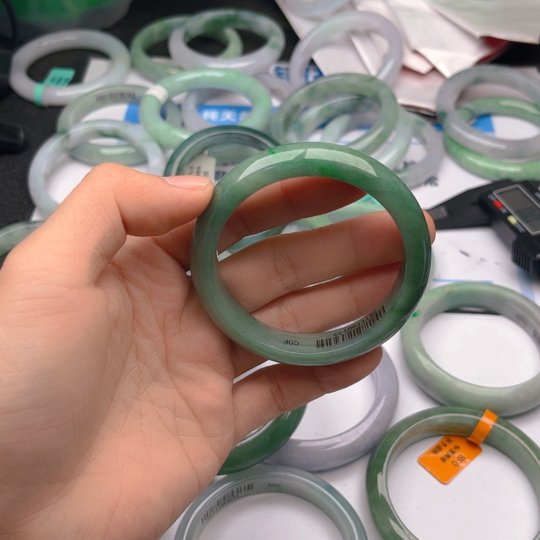 未镶嵌手镯翡翠5556.  151