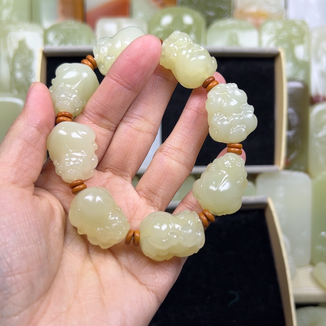 沙***鹰新疆戈壁昆仑山料彩石原石盆景石一物一拍