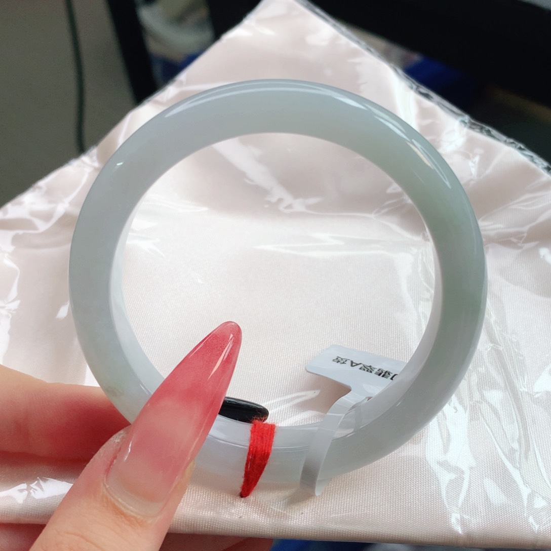 翡翠手镯未镶嵌正圈55