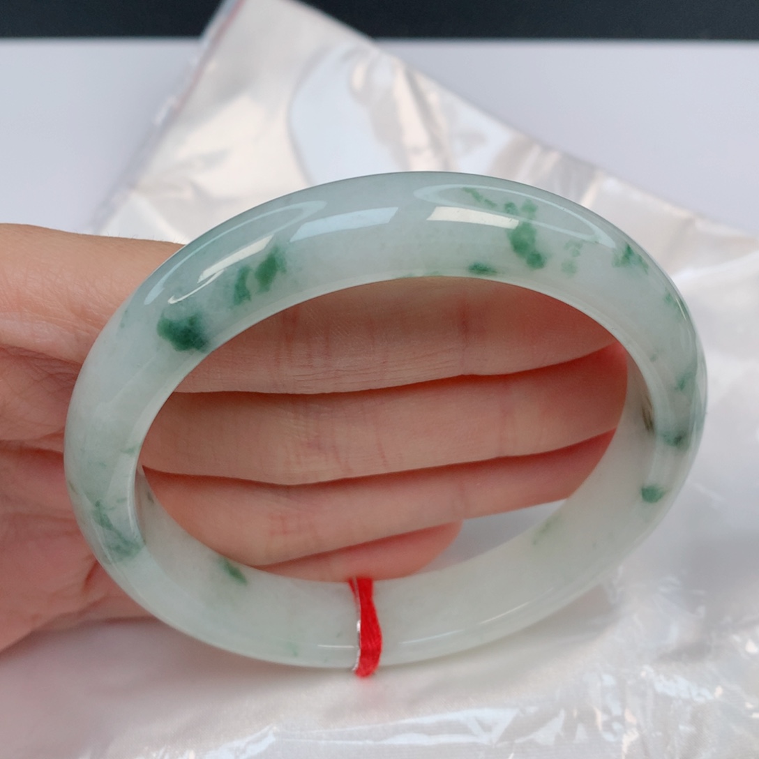 翡翠手镯未镶嵌61.4正圈