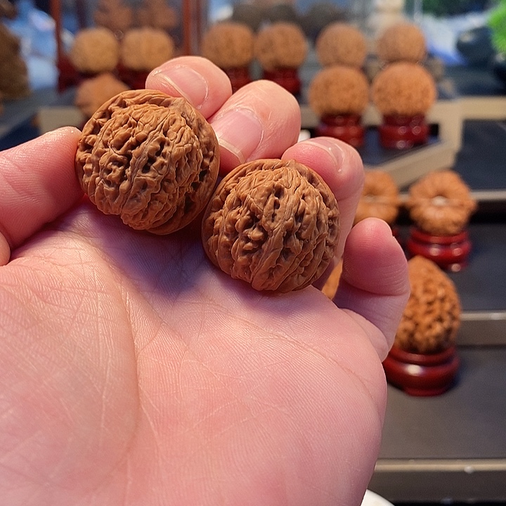 文玩核桃把件北*楼子手捻