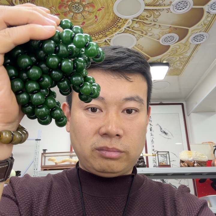 和田玉未镶嵌手链2779。           