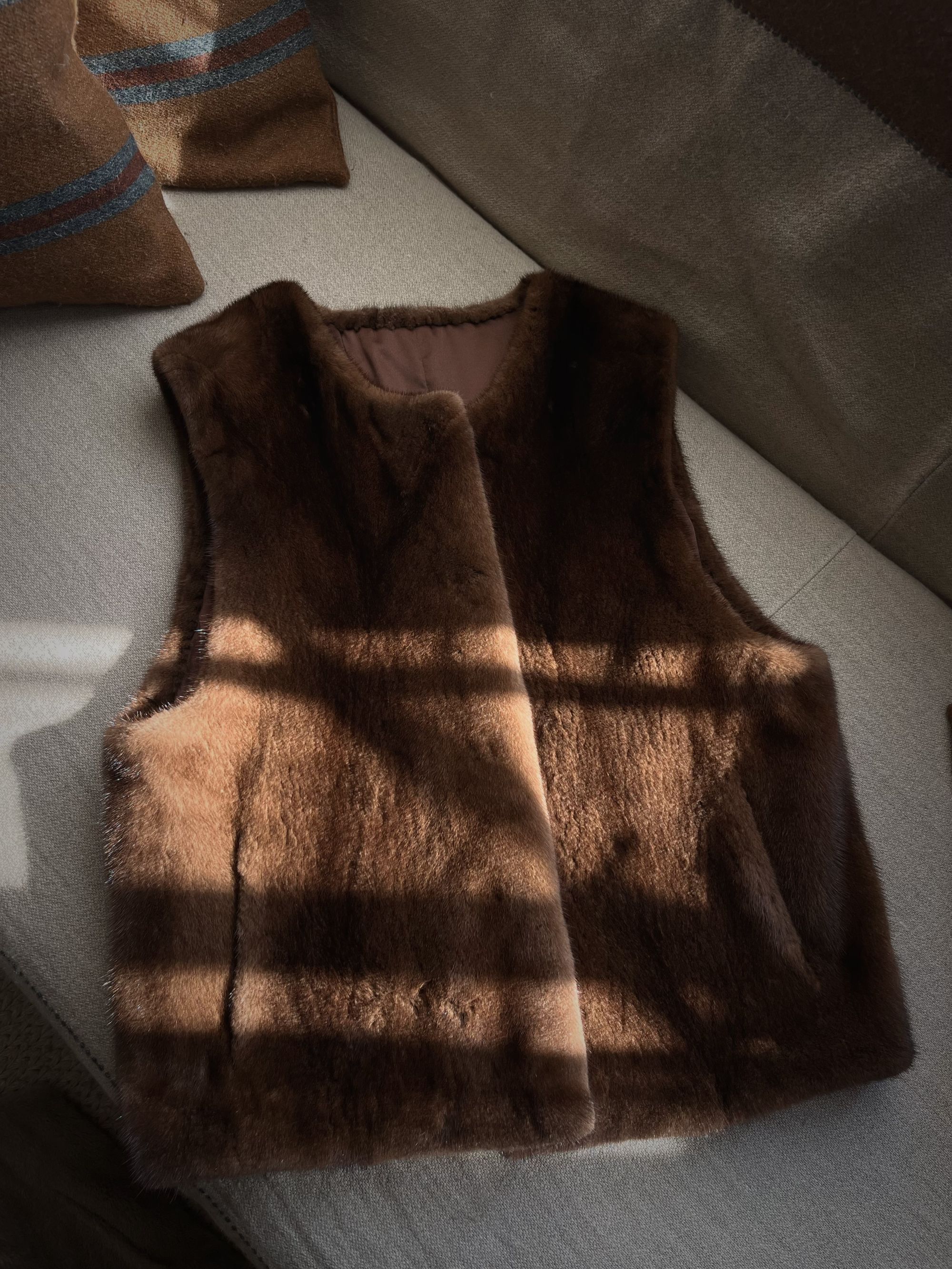 【阿黛】轻盈保暖开衫式马甲