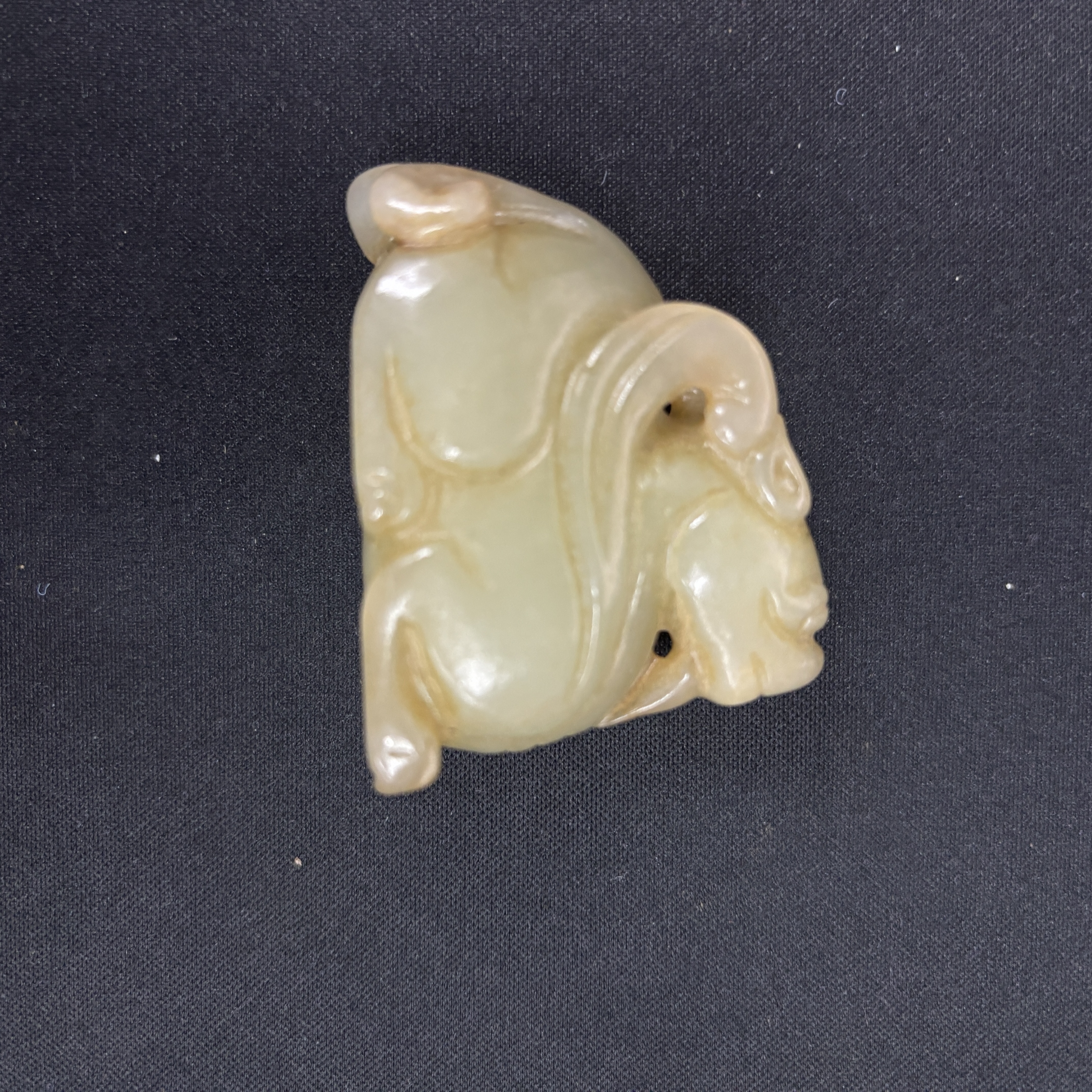 清代和田玉瑞兽花件-NX