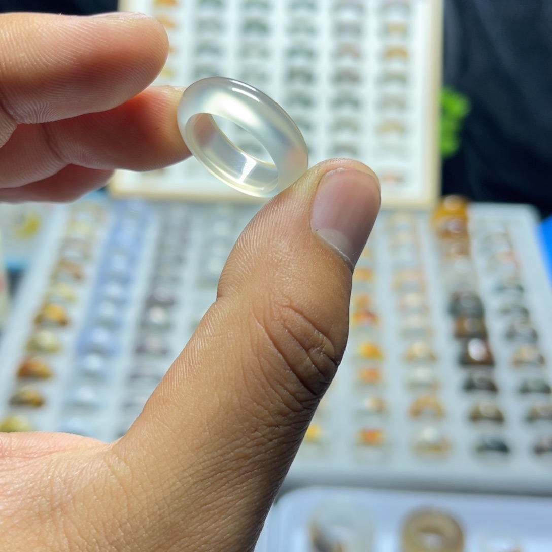 玛瑙/玉髓戒指未镶嵌春***许