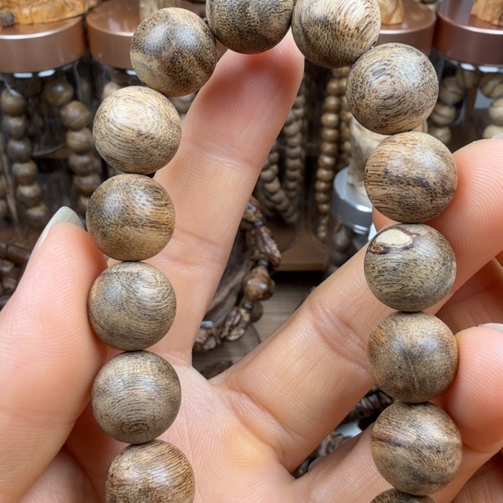 沉香沉香碎屑菩萨棋单圈1.3/15克