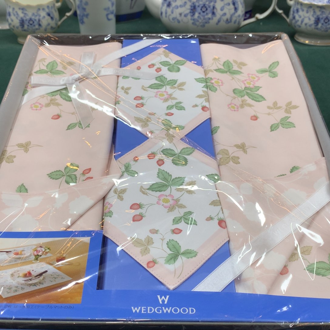 摆件全是大漂亮瓷器啊美美哒