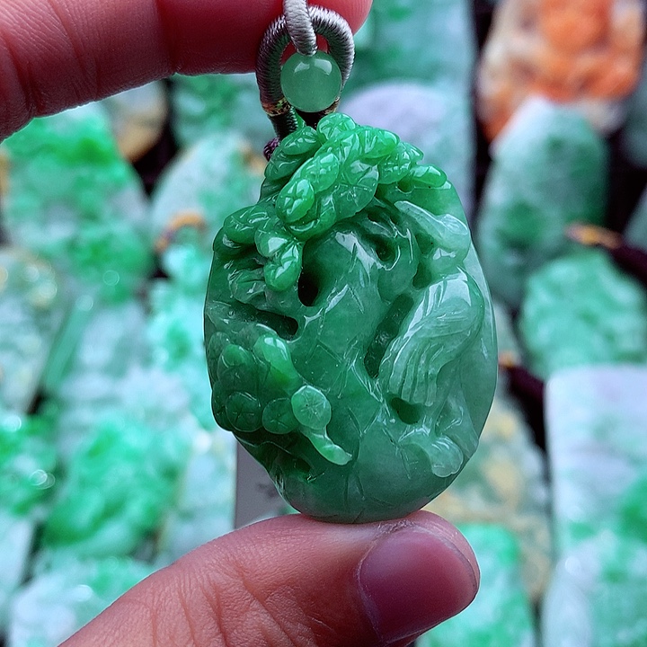 翡翠吊坠(不含链)未镶嵌