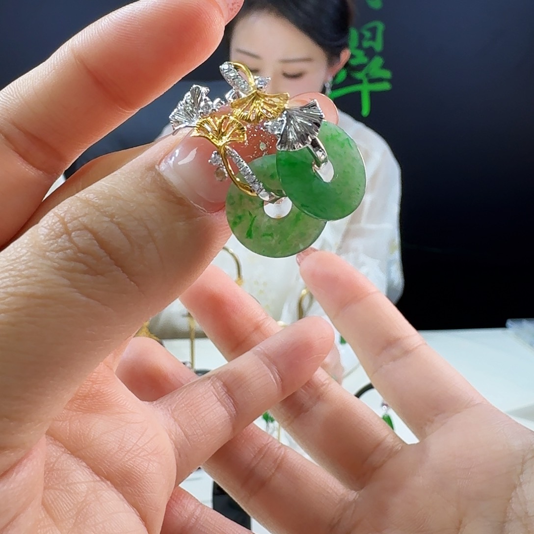 翡翠耳饰18K金镶嵌18k镶嵌