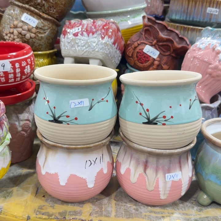 凑9块包邮，有孔，不清楚问客服