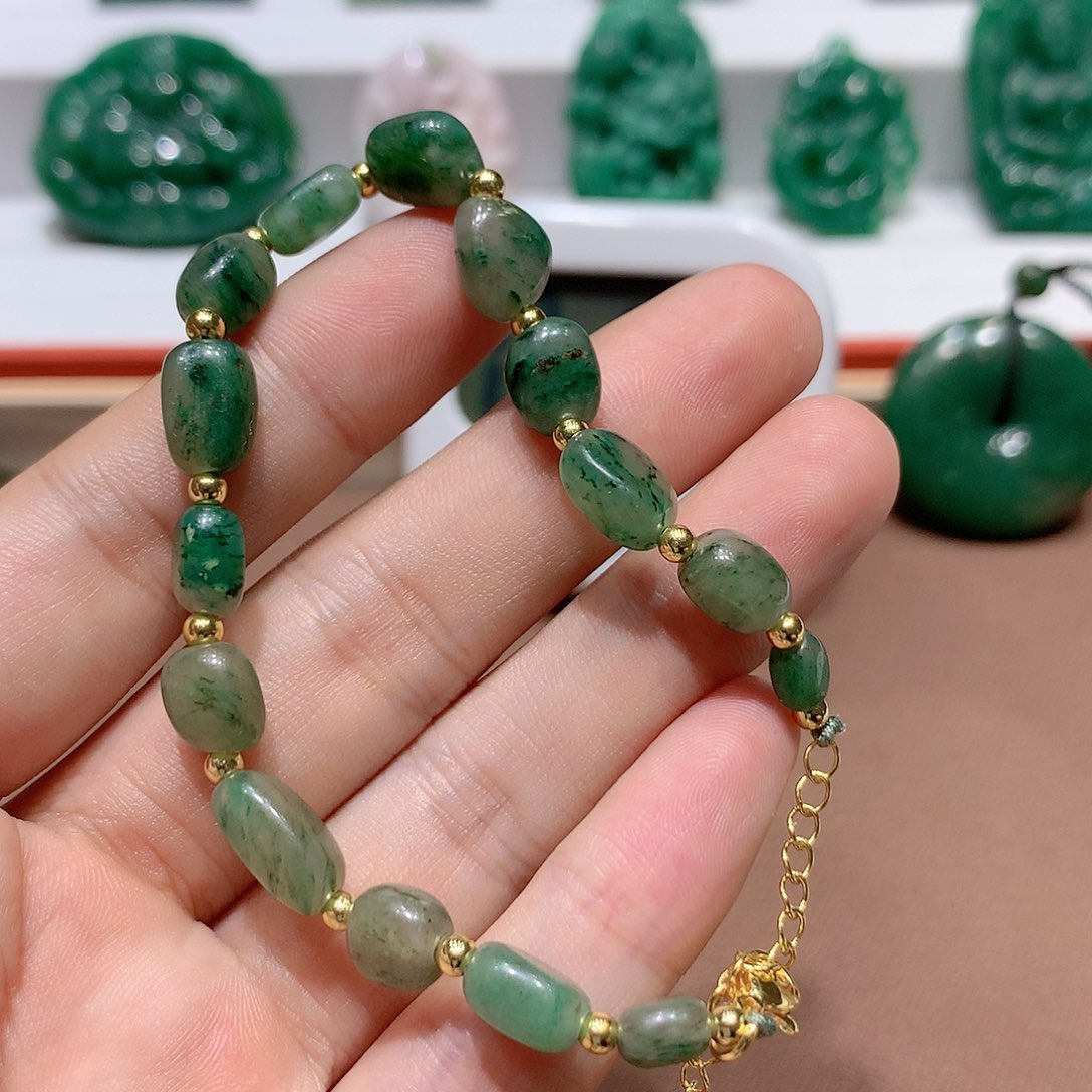 独山玉挂件未镶嵌