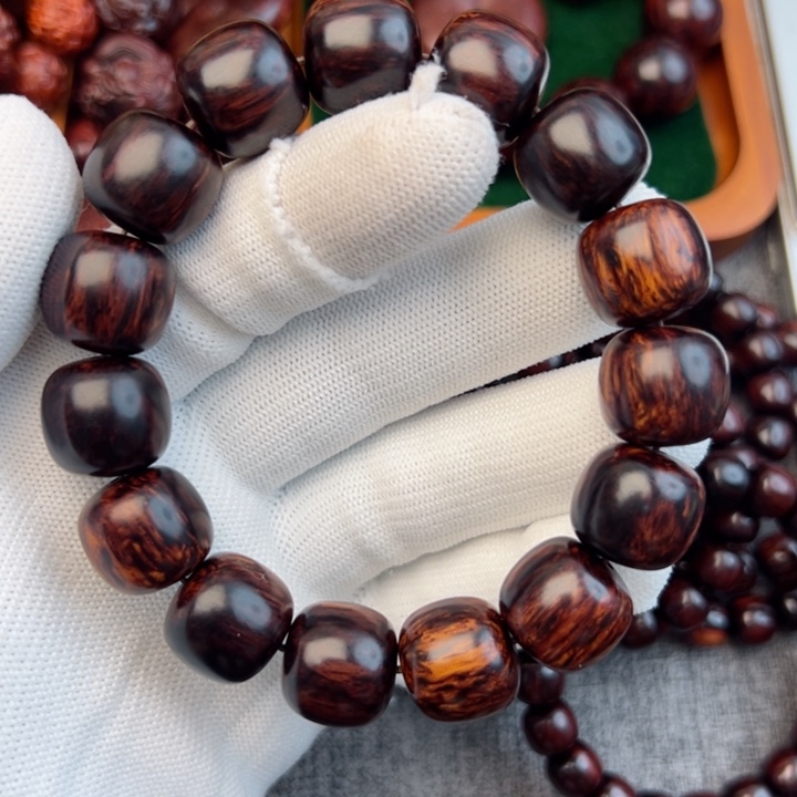 懂***我木海南红降1516老型黑金地