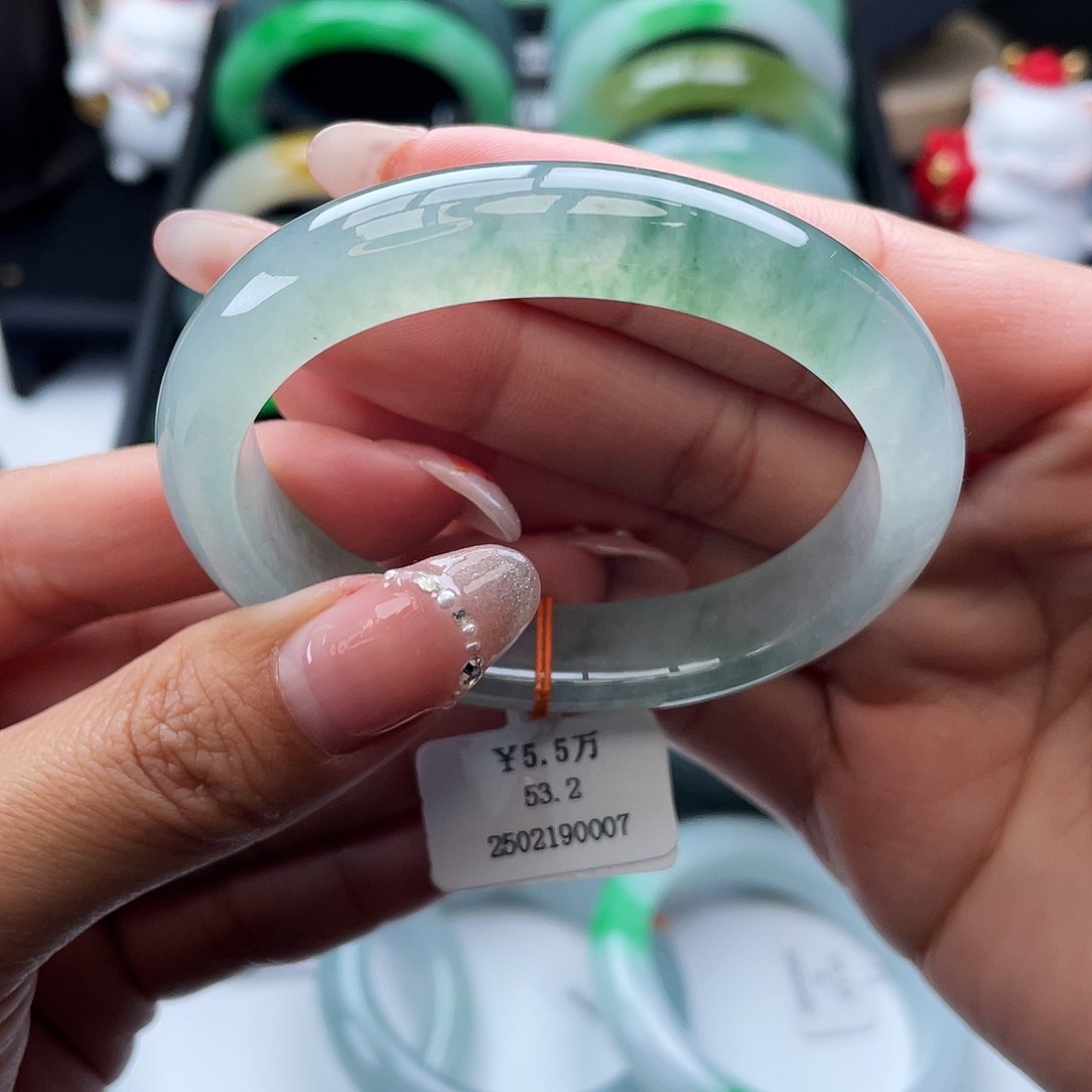 翡翠手镯未镶嵌53.5贵妃