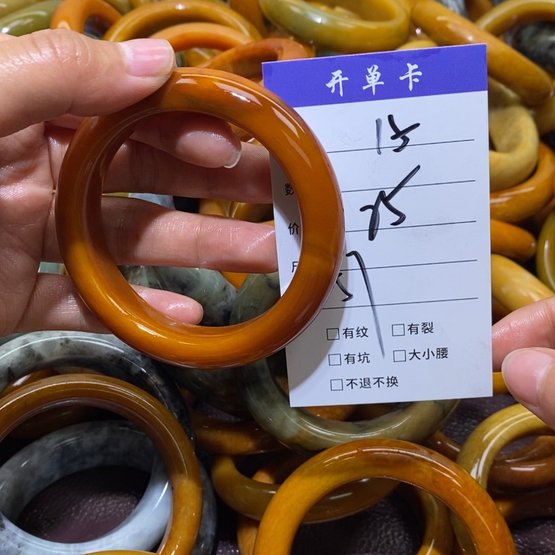 未镶嵌蛇纹石玉手镯春*