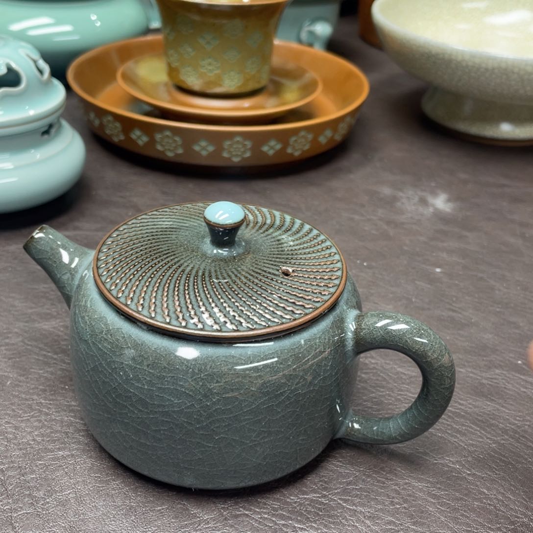 福利青瓷茶具微瑕