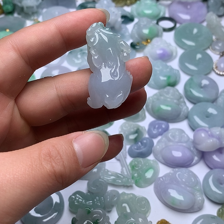 壤***翡翠未镶嵌颈饰天然翡翠