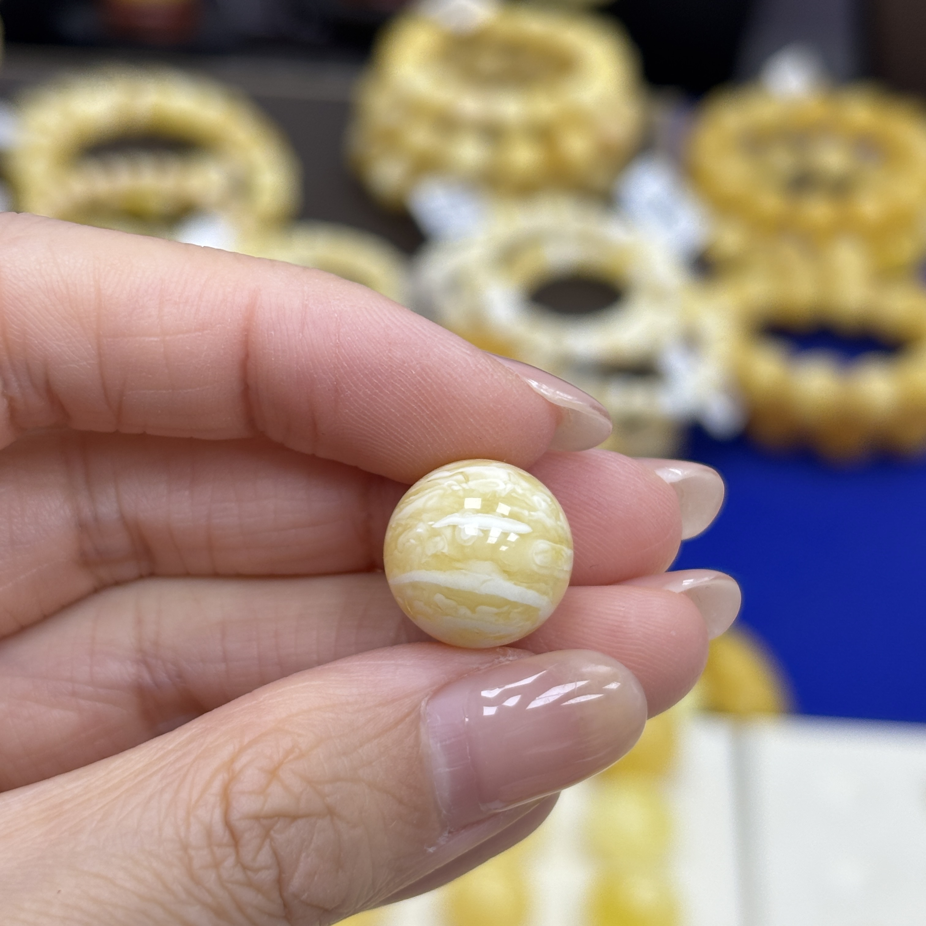 13.5mm 小妖珠宝天然原矿琥珀蜜蜡