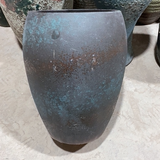 紫砂花盆口22高度33黑刷