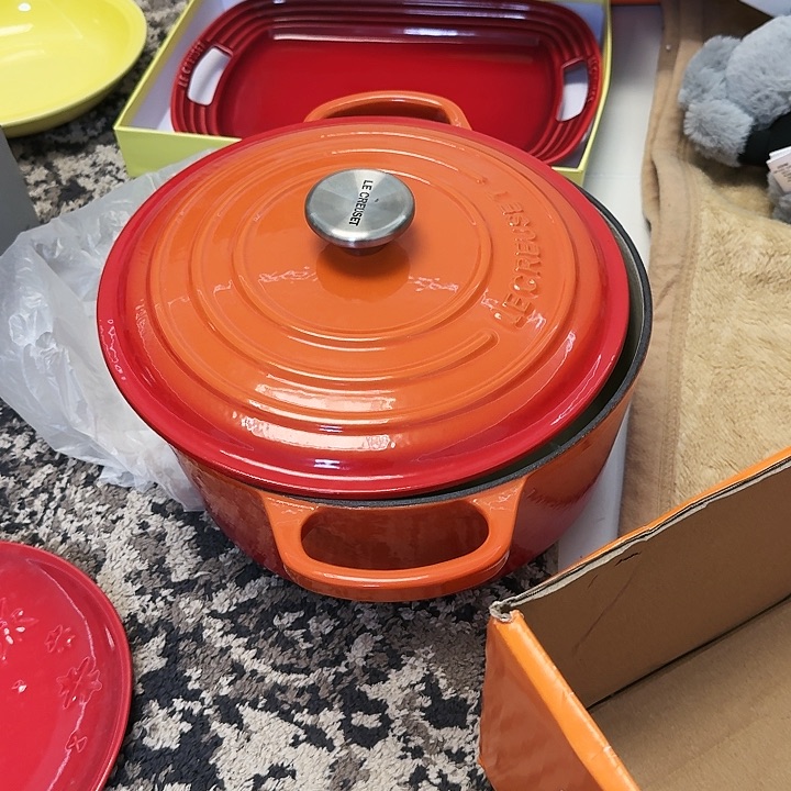 陶橙色锅白法朗啊啊啊