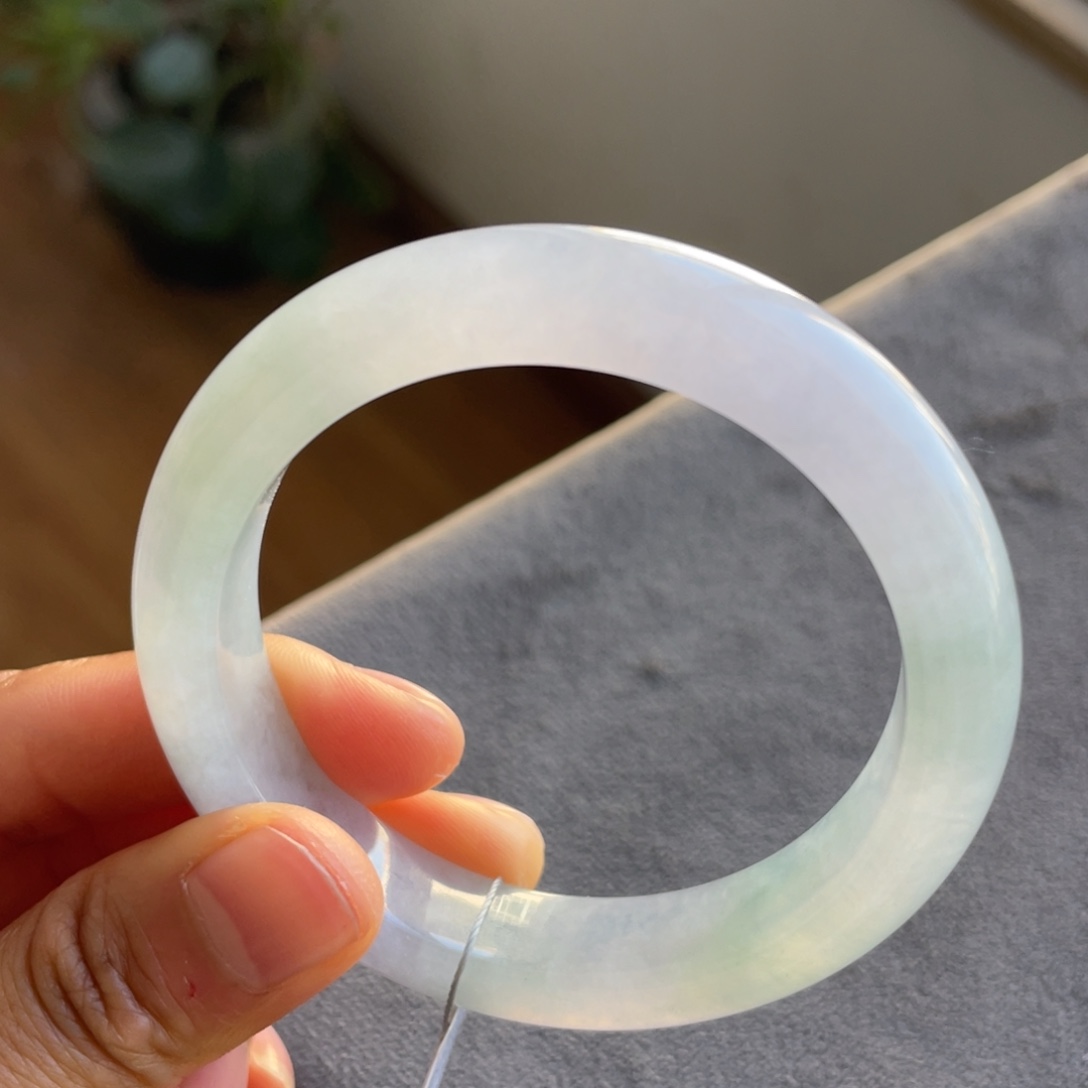 翡翠未镶嵌手镯冰春彩