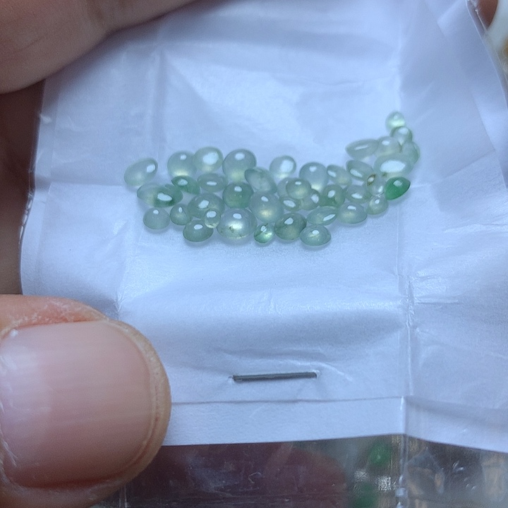 定制翡翠未镶嵌戒指