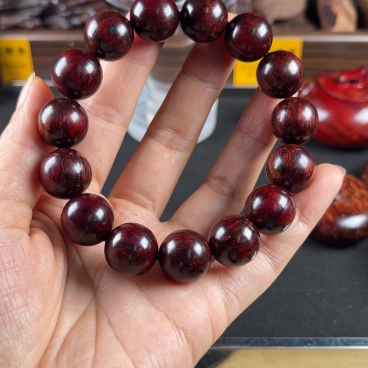 义***龙降真香无事牌红降1.5珠子