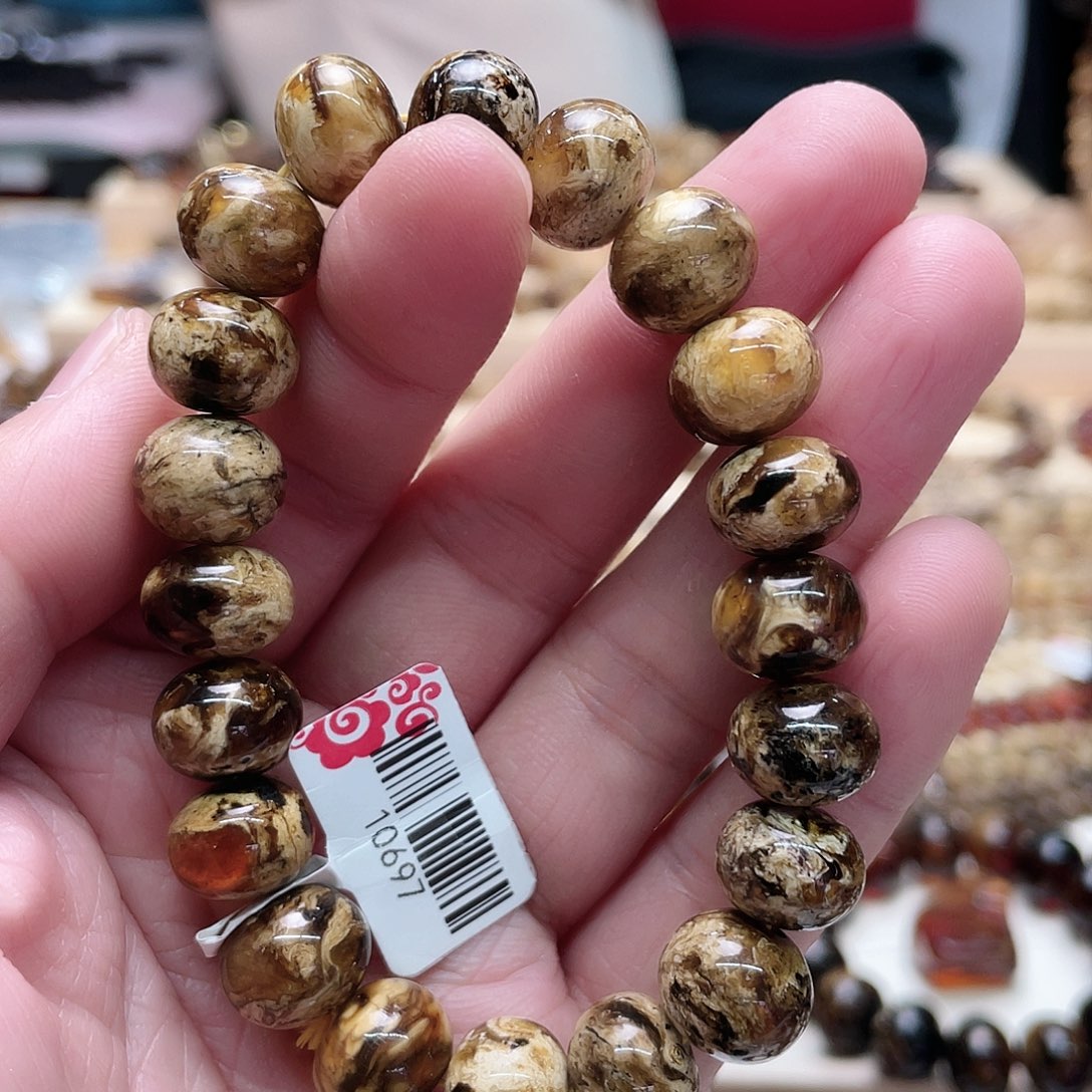 琥珀裸石未镶嵌杨**依十二10697