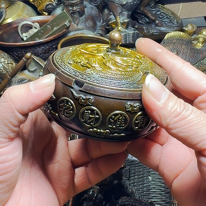 铜器摆件收收藏藏