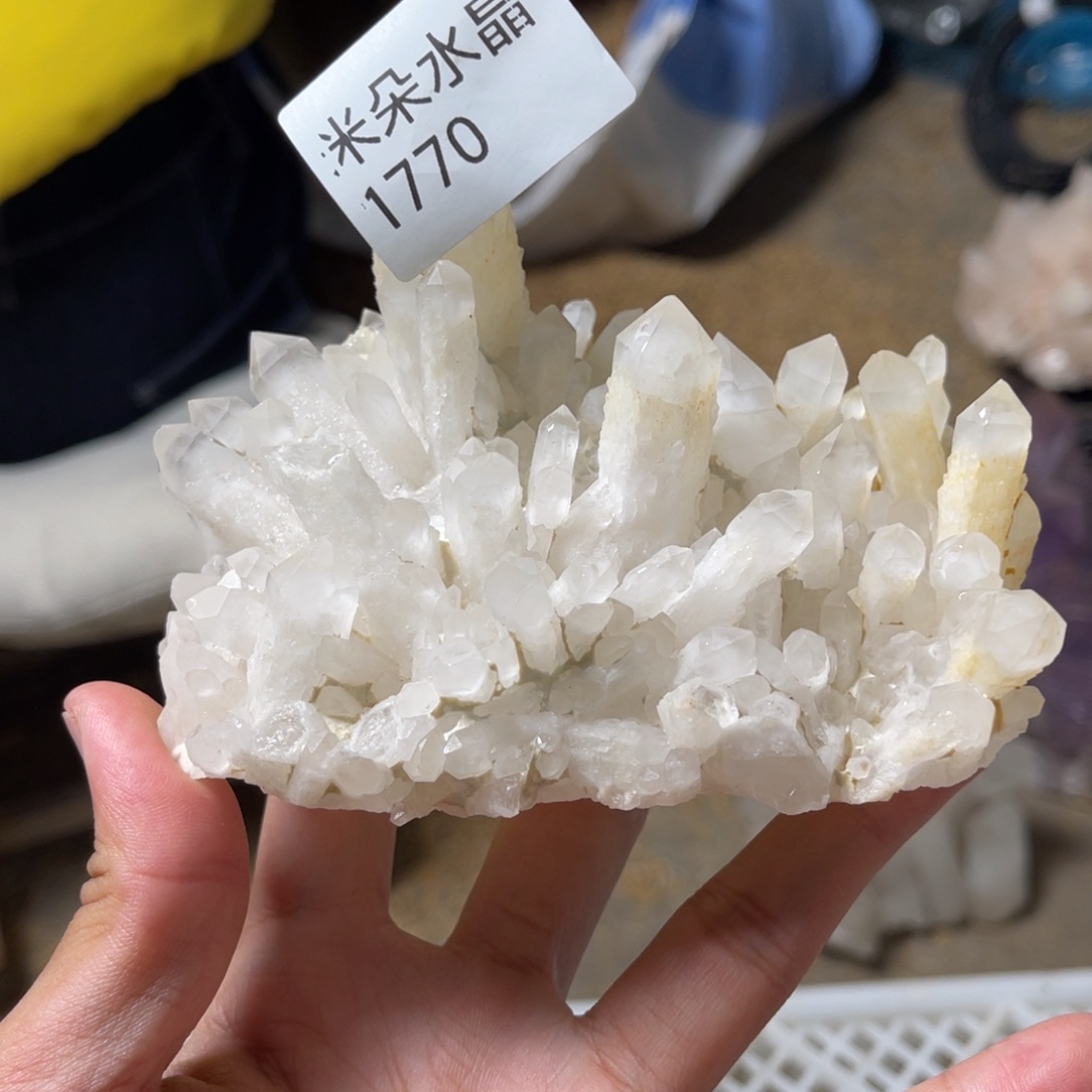 云***珠宝半成品水晶未镶嵌