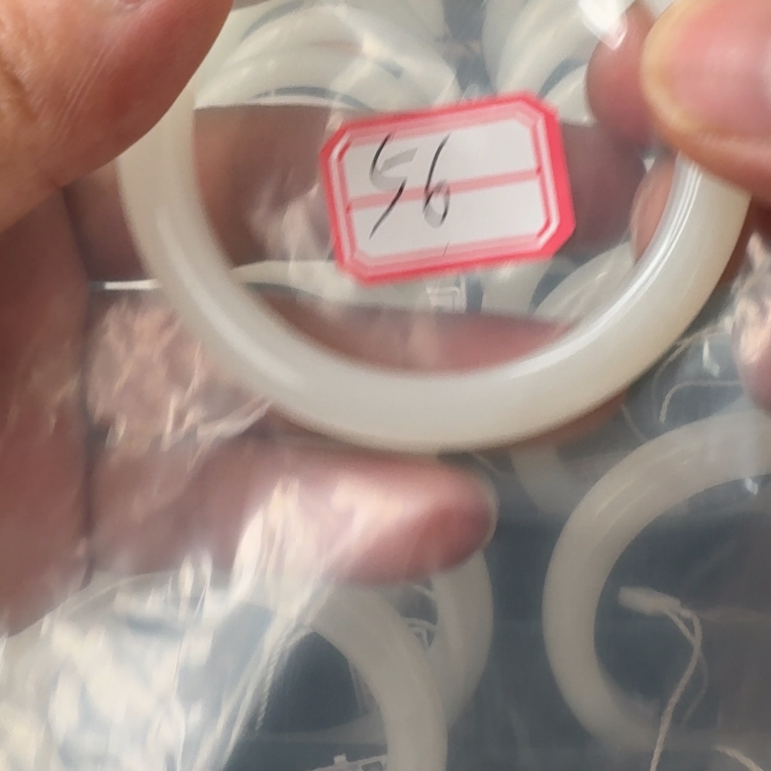 未镶嵌手镯和田玉（白玉）