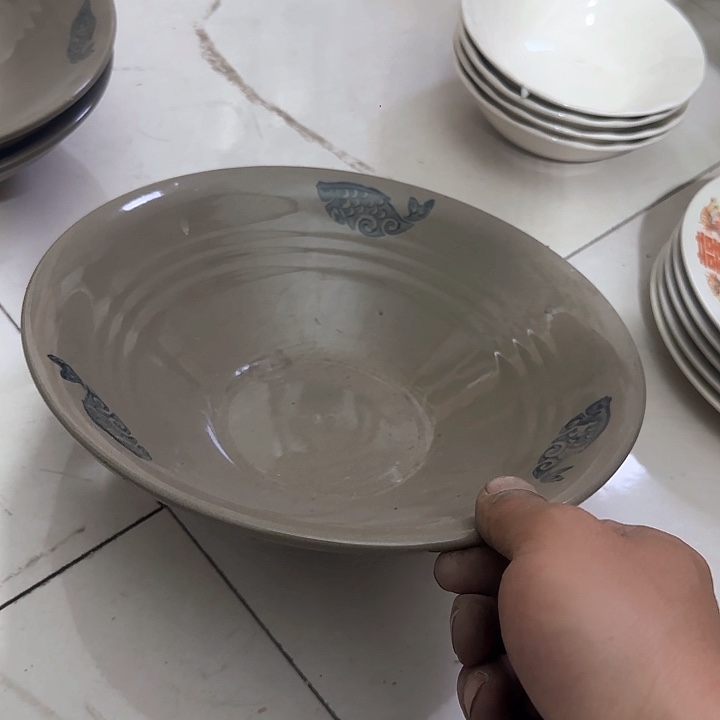 瓷片陶瓷盘子碗啥都有口径25高度8微瑕