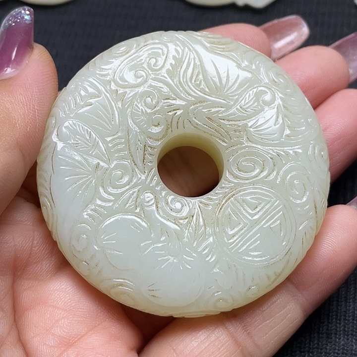 一***者和田玉未镶嵌挂件