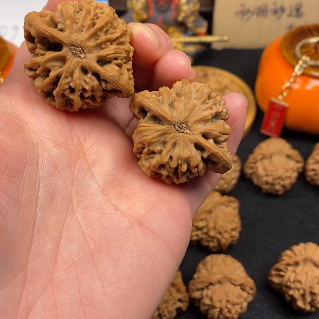 @*a秦岭野生核桃秦闷