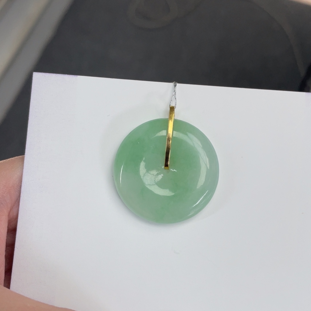 翡翠颈饰18K金镶嵌平安扣