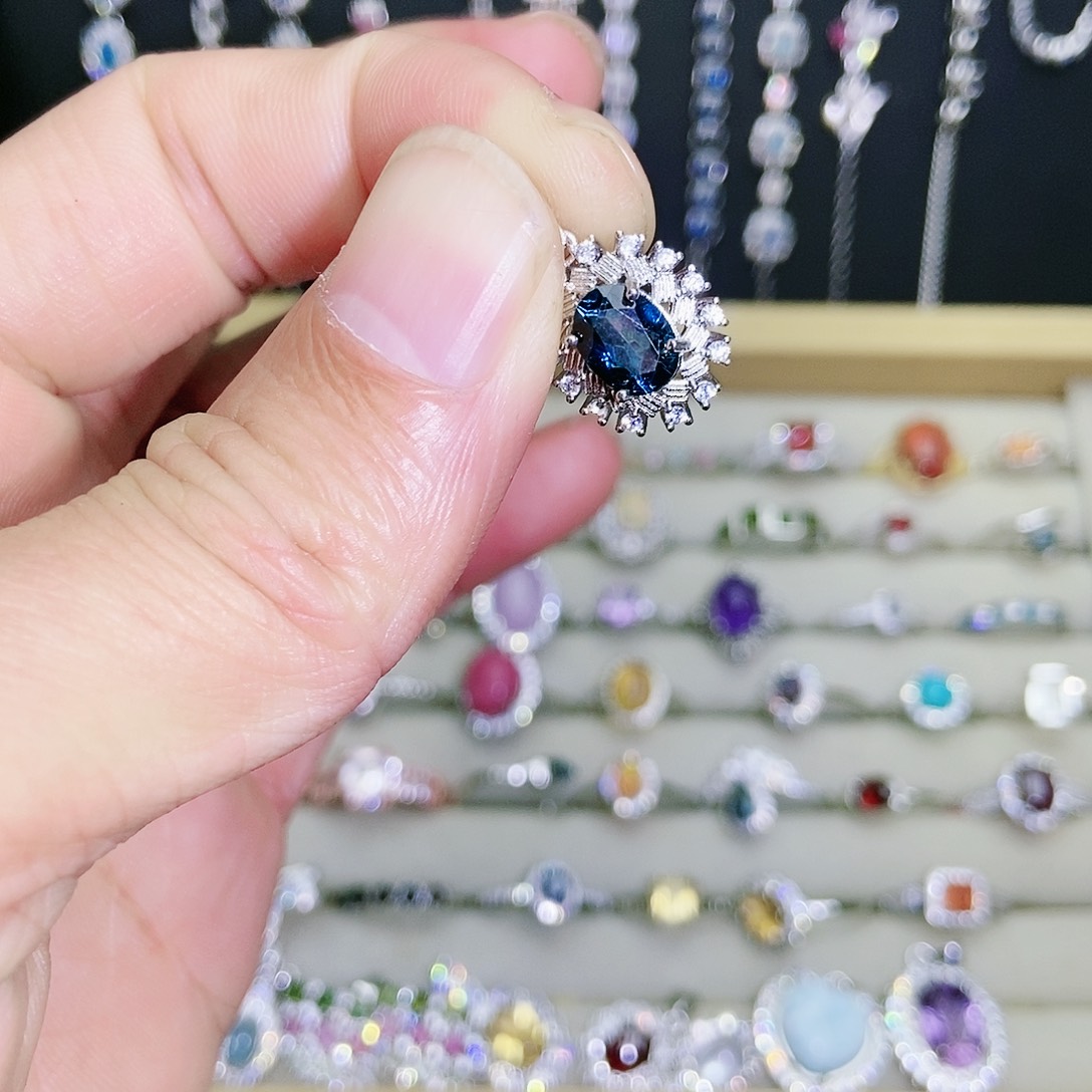 【闪购商品】吊坠(不含链)未镶嵌托帕石