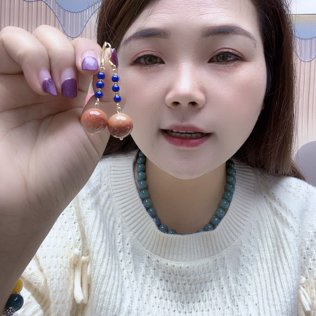 翡翠未镶嵌颈饰耳环